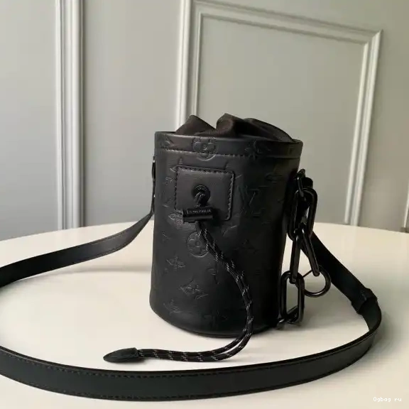 VUITTON BAG CHALK LOUIS NANO 0420